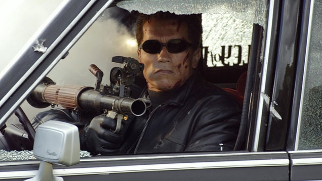 Ten: Arnie spielt mit