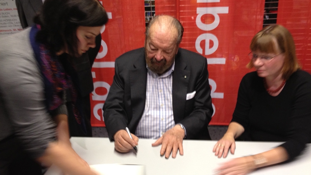 Legendär: Autogrammstunde mit Bud Spencer