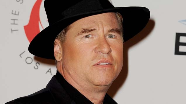 Val Kilmer will seine Krebserkrankung „wegbeten“