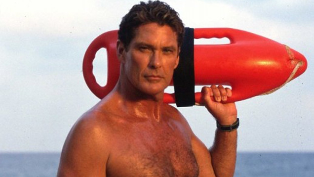 Prianha 3DD: David Hasselhoff kämpft mit Piranhas!