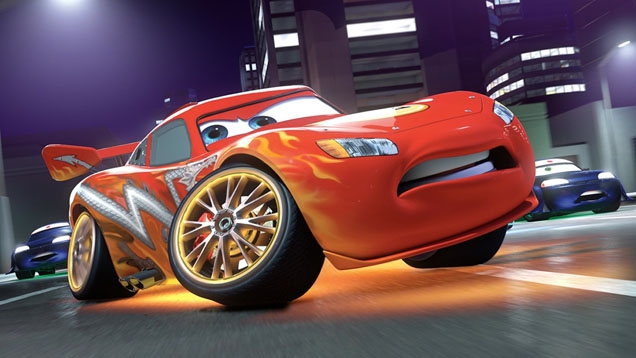 CARS 2: Lightning McQueen rast wieder durchs Wohnzimmer